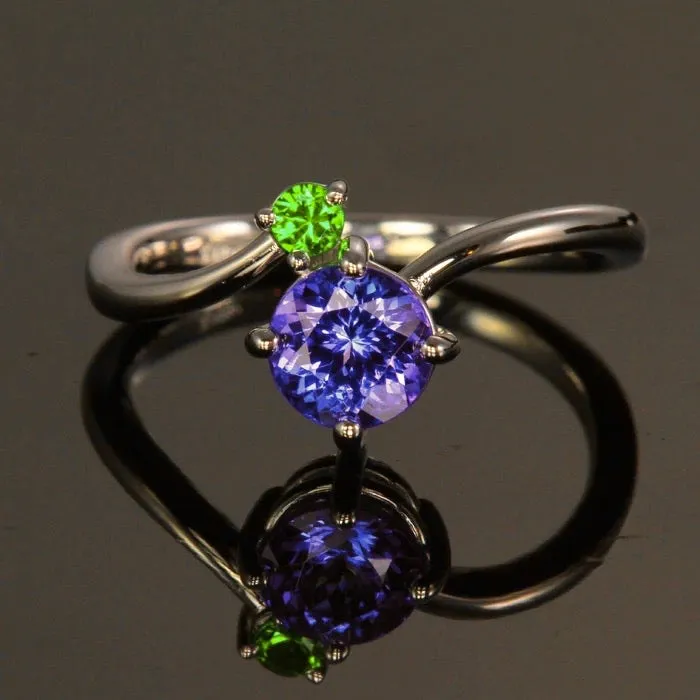 14K White Gold Tanzanite and Tsavorite Ring 1.05 Carats