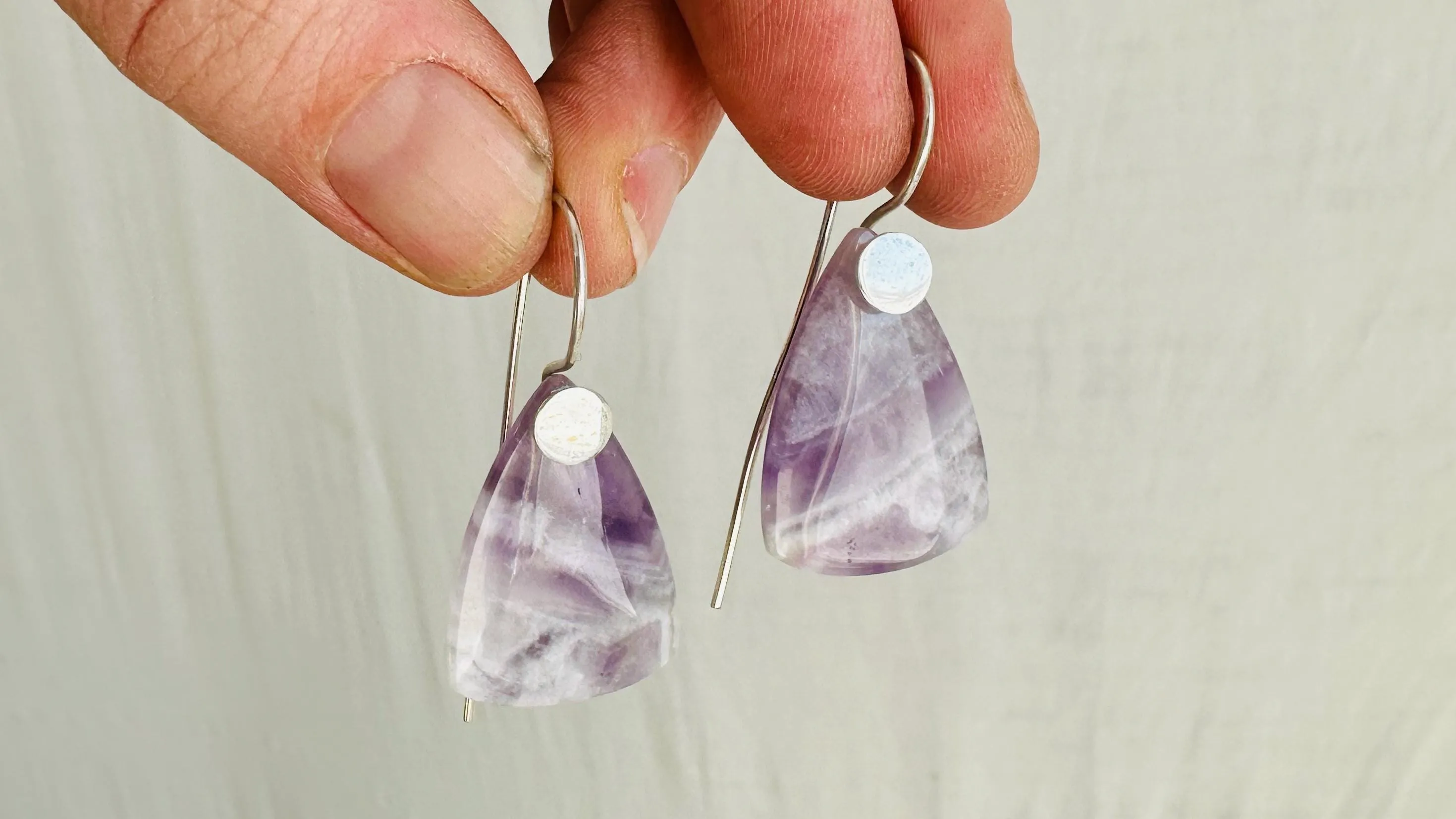 Amethyst & Sterling Silver Drop Earrings. 2699