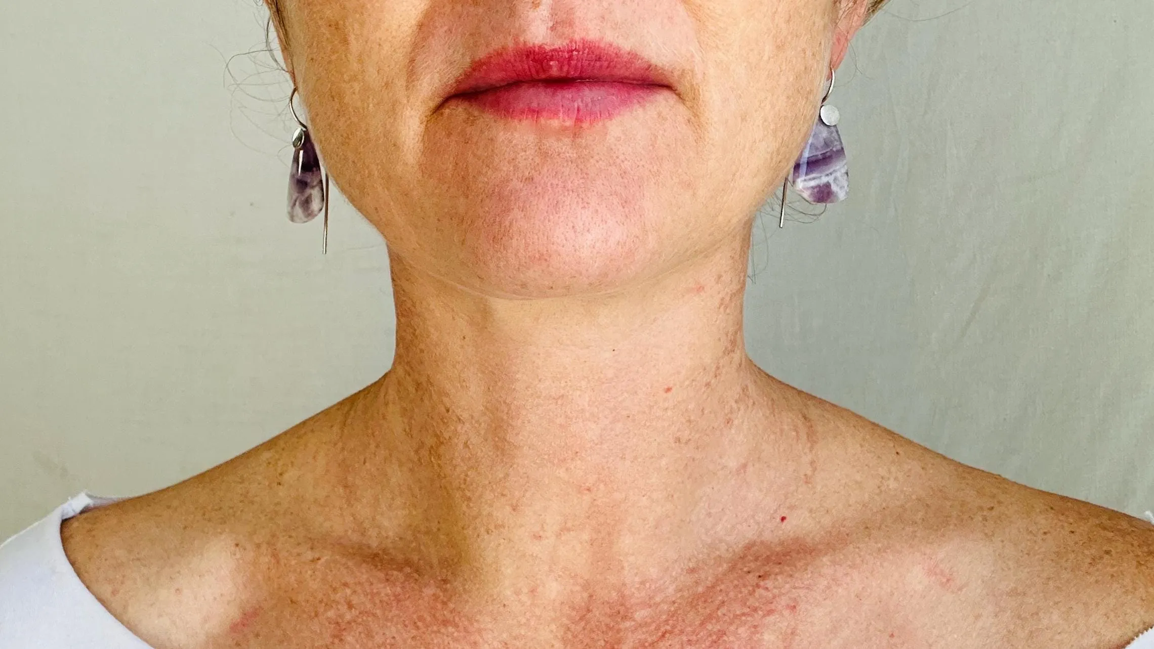 Amethyst & Sterling Silver Drop Earrings. 2699