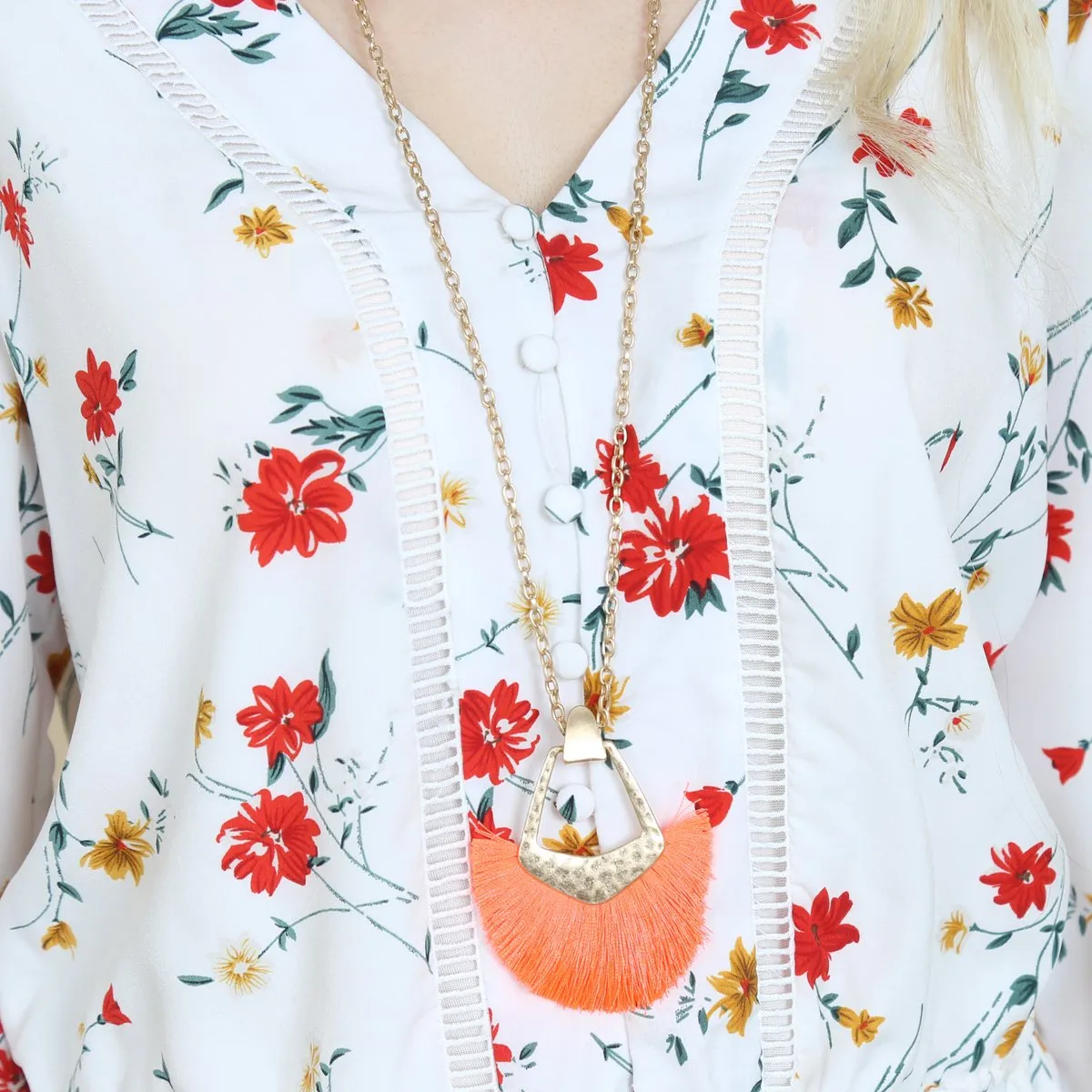 B1n2121- Bohemian Inspired Tassel Pendant Necklace