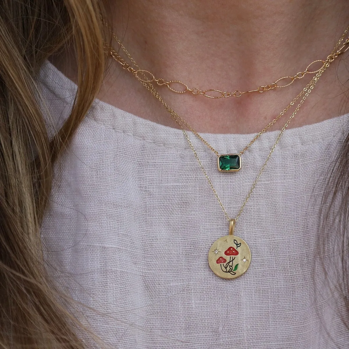 East West Bezel Center Stone Necklace