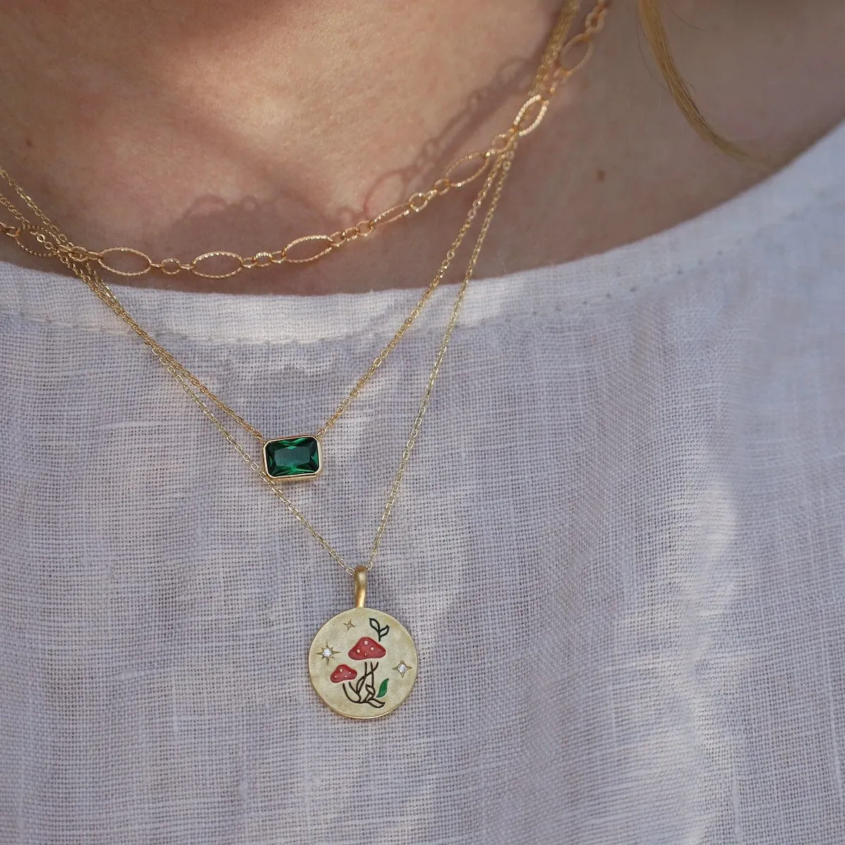 East West Bezel Center Stone Necklace
