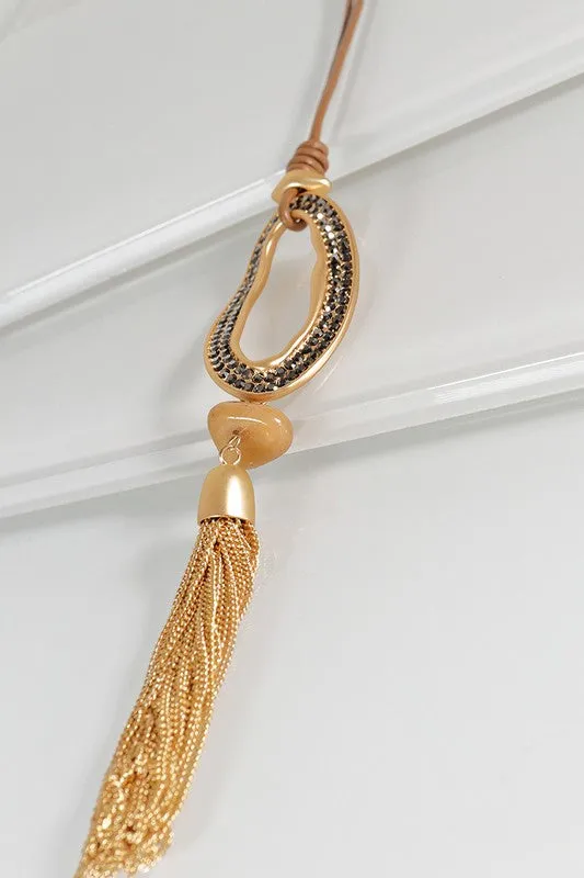 Elegant Oval and Chain Tassel Pendant Necklace