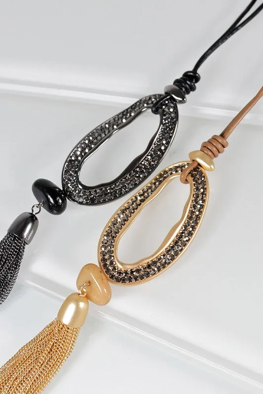 Elegant Oval and Chain Tassel Pendant Necklace