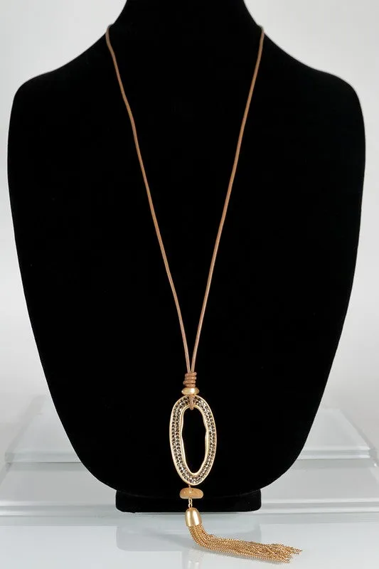 Elegant Oval and Chain Tassel Pendant Necklace