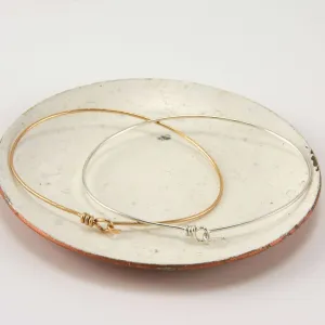 PIPA THIN BANGLE BRACELET