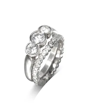 Round Brilliant Cut Diamond Platinum Trilogy Ring