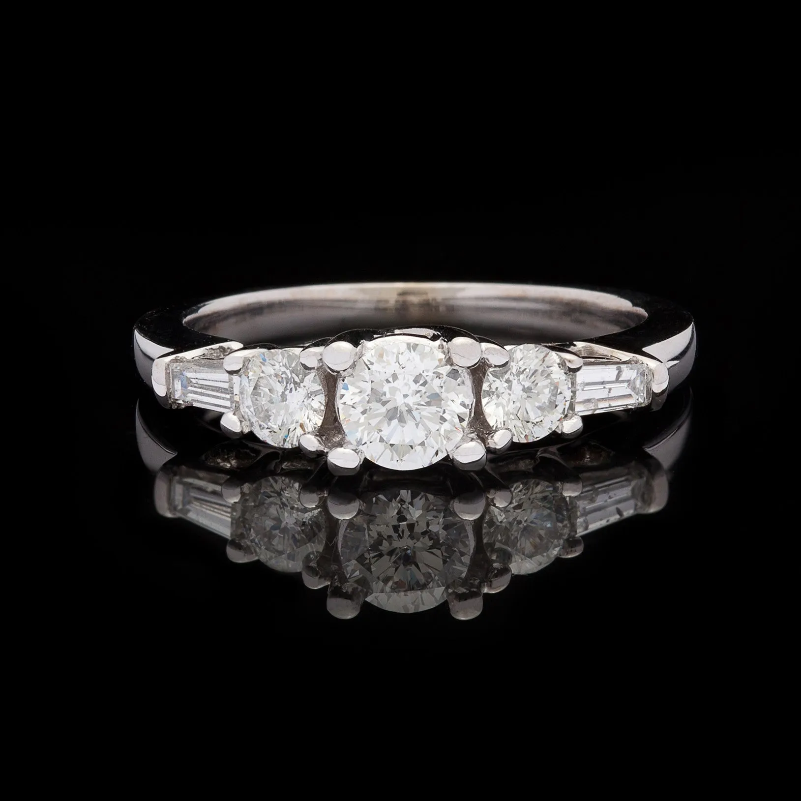 Round Brilliant Diamond Wedding Set