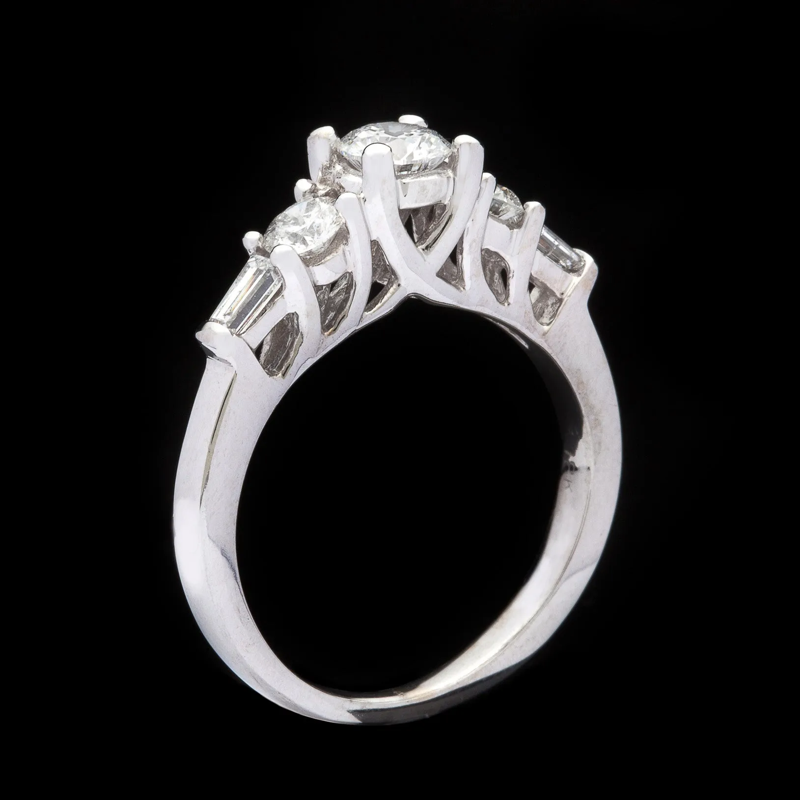 Round Brilliant Diamond Wedding Set