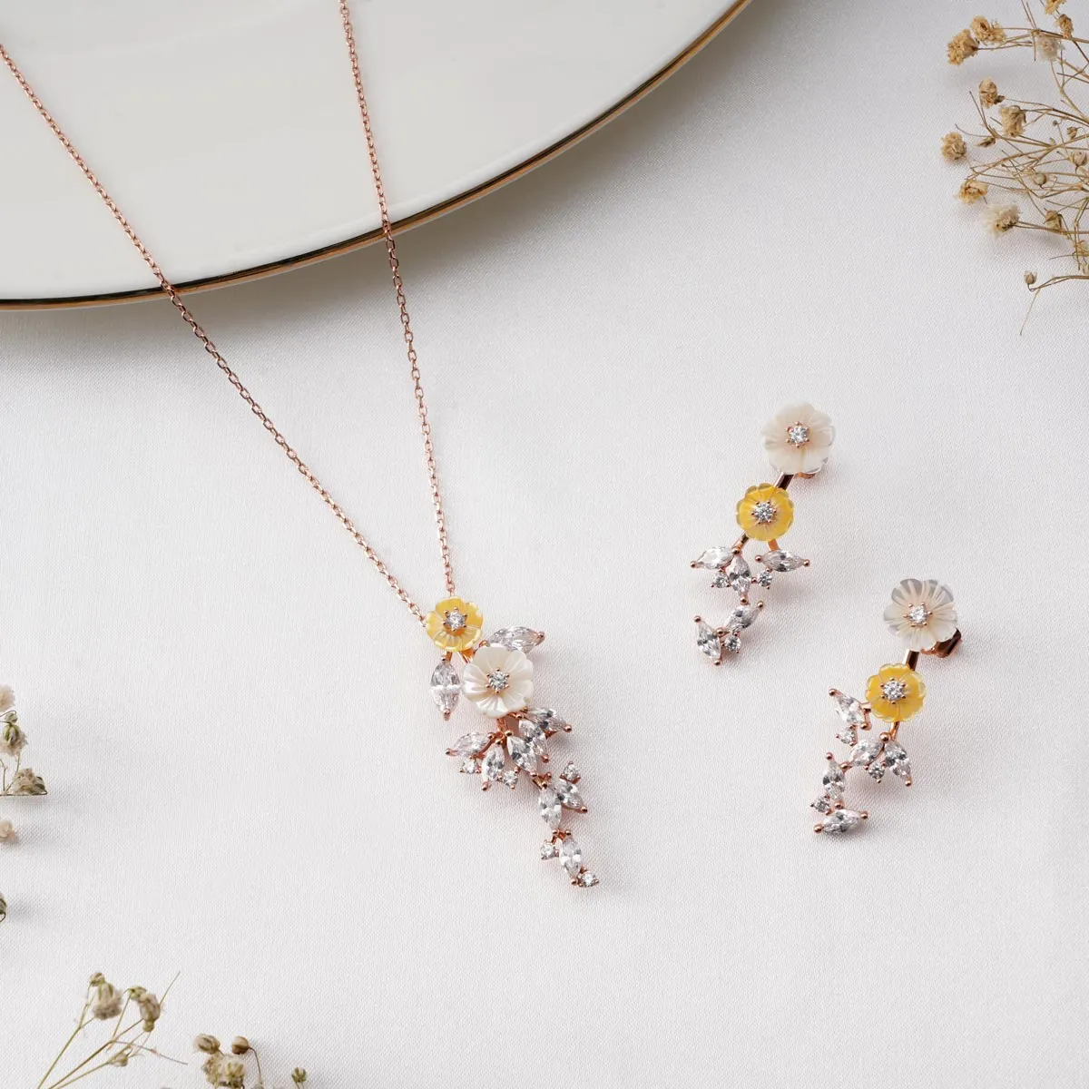 Shimmer Stylish Pendant Set